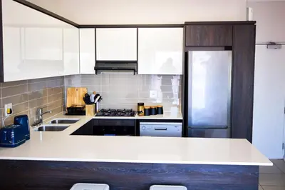 Gallery image of 1b - Golden Pearl of Parklands in Cape Town