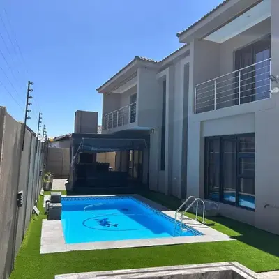 Enclaves Villa