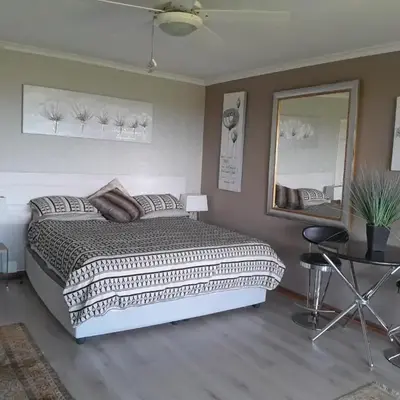 Roland’s Valley Art Accommodation