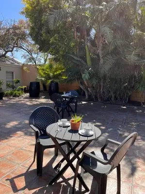 Gallery image of Lovely Garden Studio1 - 10 minute walk from beach in Cape Town
