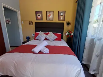 Gallery image of **Oakway Guest Suite**Own Private Separate 1 bedroom,Kitchen, Shower in Cape Town