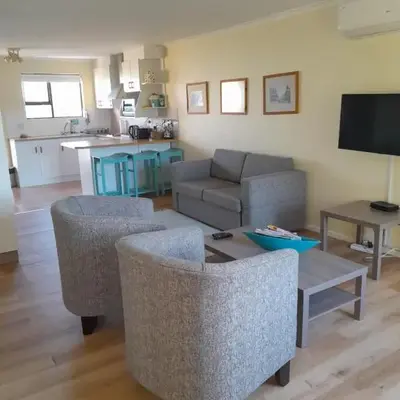 Luxury Studio sleeps up to 3 adults - Sunset Beach
