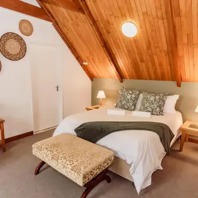 The Attic - Deluxe Leisure Loft