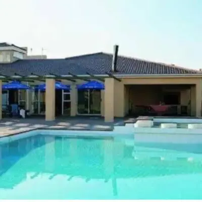 The Hermanus holiday self catering beach club