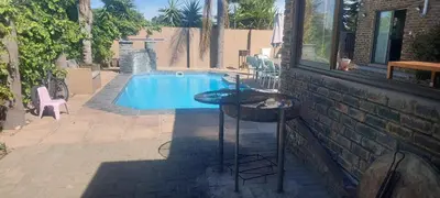 Gallery image of Maglovir 2 Bedrooms flats combo in Cape Town