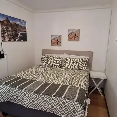 Grey Vine Cottage - Guest Room
