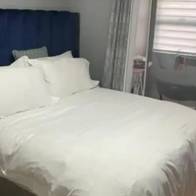 YA Eagle Wings Self Catering Shared Single Room Lodge A