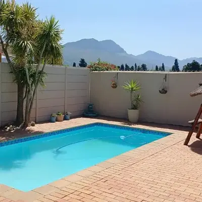 A gorgeous apartment with a pool view at Goedehoop