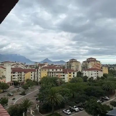 Century City Studio with Table Mountain Views
