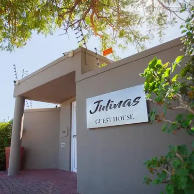 Julinas Guesthouse