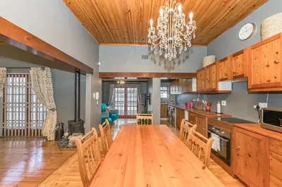 Gallery image of Escape to tranquility in Claremont in Cape Town