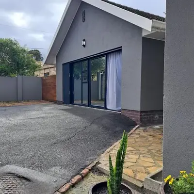 Garden studio flat