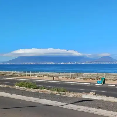 Cape Town Beachfront Accommodation in Blouberg