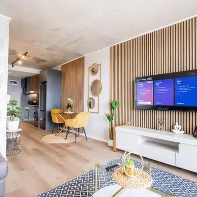 318 Riverlands - Lux 1 bedroom Apartment