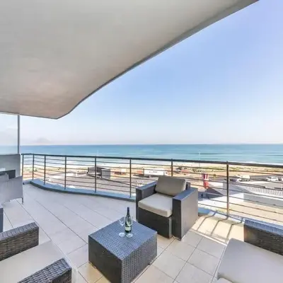 Horizon Bay 201-Beachfront Gem Table Mtn