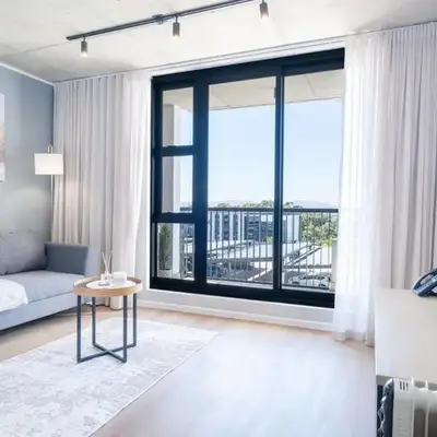 413 Riverlands - 1 Bedroom Apartment with Parking