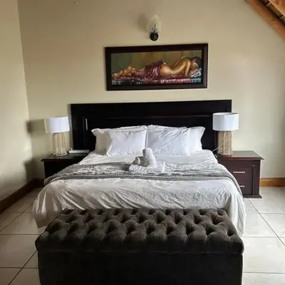Daisy Accomodation and Spa 5 Bed all private en-suite