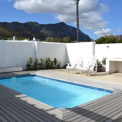 Voëlklip House - Home with Pool & Mountain views