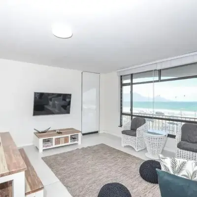 Ocean View Apartment in Blouberg Beachfront