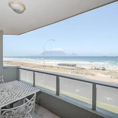 3 Bedroom Apartment - Stunning Ocean Views