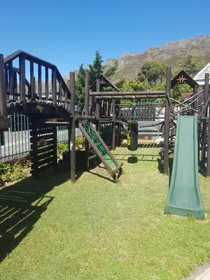 Gallery image of 4th On Boundary in Gordonʼs Bay