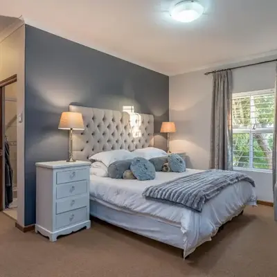 Cheerful 4 bedroom home with pool & wonderful view