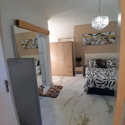 Livingsound 1bed self cat apartment