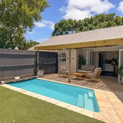Spacious Holiday house with swimming pool