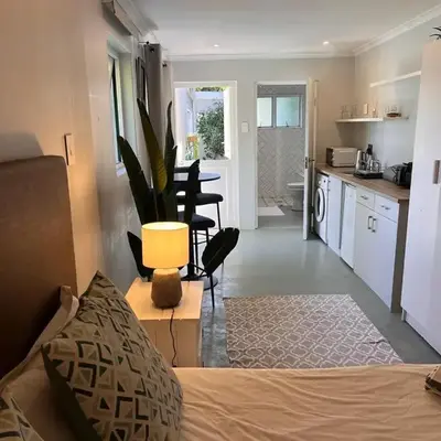 Secluded Silver Mile with solar back-up