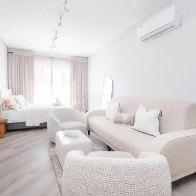 232 Paarl Studio With AC and Onsite Parking