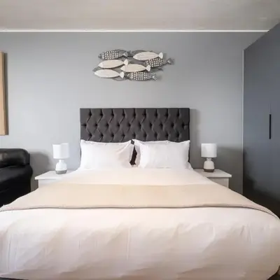 827 Riverlands - Studio Apartment with Parking