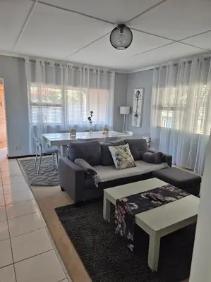 Gallery image of Suné's Self Catering in Worcester