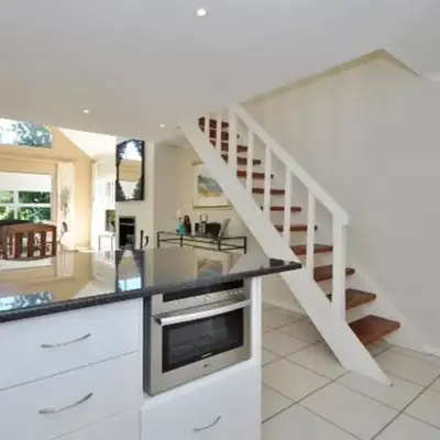 Glen Abbey Apartments On The Erinvale Golf And Country Estate