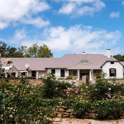 Elgin Vintners Country House
