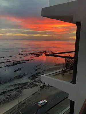 Gallery image of Eugenie's Place, Ocean View Apartments in Cape Town