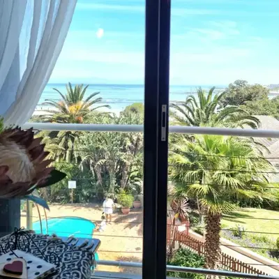 Apartment18Lifestyle Gordons Bay Beachfront