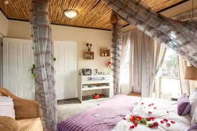 Gallery image of Bedrock Executive Top Floor En-Suite Studio in Cape Town