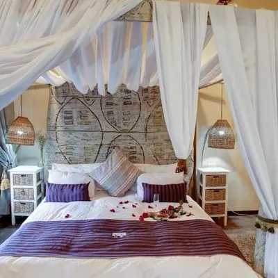 Bedrock Honeymoon Studio En-suite