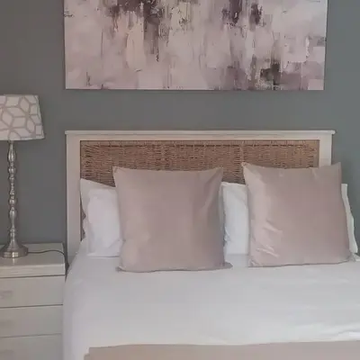 Senelle accomodation