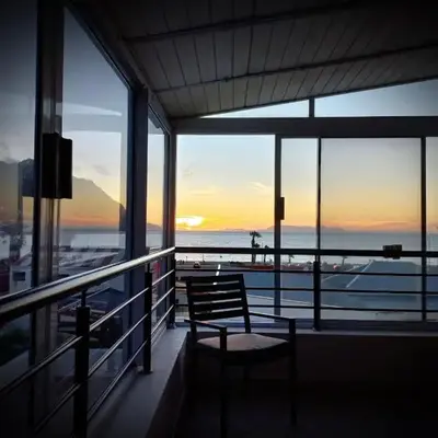 Bay-Side Apartment