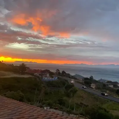 Seaview Sunset Boutique Apartments Gordonsbay Solar powered