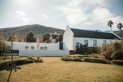 Gallery image of Penhill Farm Fruit Barn in Nuy