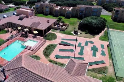 an aerial view of a house with a swimming pool at Hermanus Beach Club 31 in Hermanus