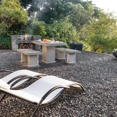 Avemore Hidden Haven - wood fired hot tub and full Backup power
