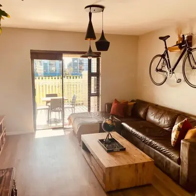 Mo's Explorer Cape Town Vacation Apartment
